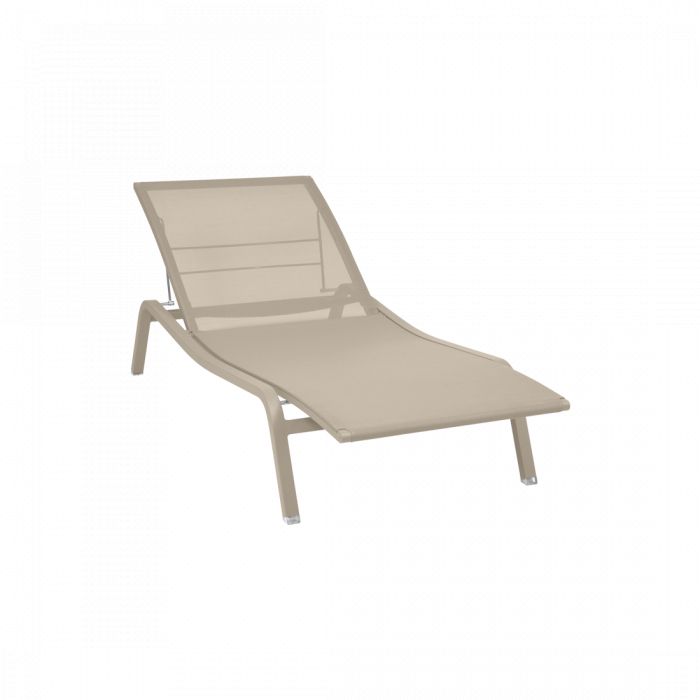 FERMOB CHAISE LONGUE ALIZE BAIN DE SOLEIL FERMOB GRIIN AVIGNON 